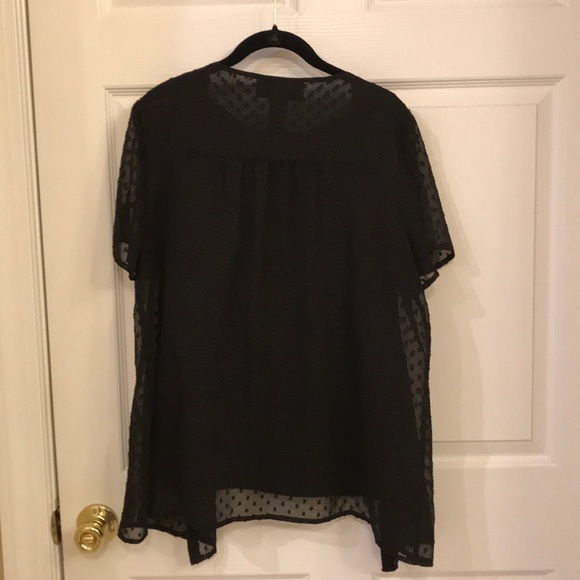 3/$25 Women’s knit tank with sheer jacket - Picture 6 of 6